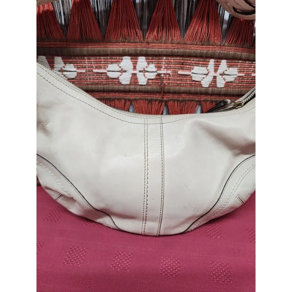 Vintage Y2K  Coach Soho Dylan Leather Hobo Bag 10042  In Bone Original Hang Tag